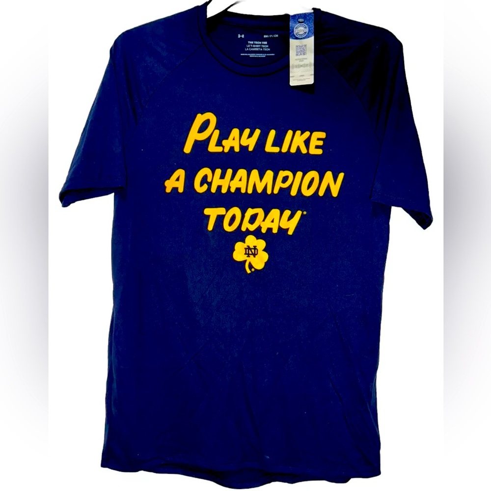 University of Notre Dame Under Armour Unisex Small Heatgear Loose NCAA T-Shirt
